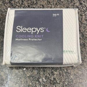Sleepy cooling knit Twin XL Mattress Protector NWT